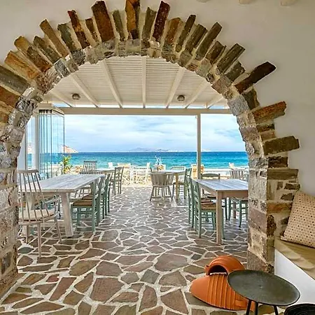 Hotel Ostria Naxos City