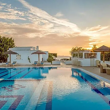 Ostria Naxos City